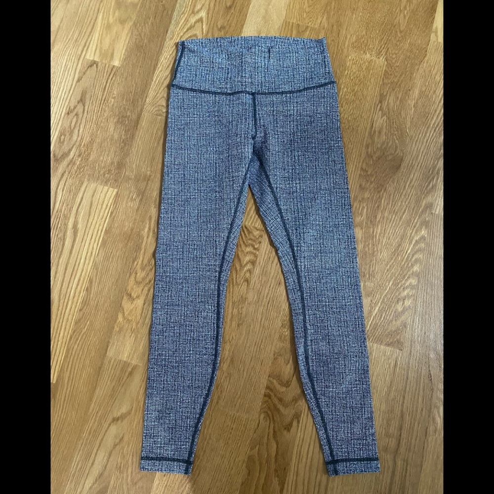 Lululemon black herringbone leggings, 8